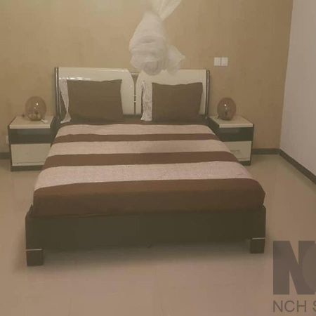 Saly - Villa Kage 6 Chambres -Clim-Wifi-Eau Chaude-Billard-Babyfoot-Ping Pong-Canal - Electricite Non Comprise Екстер'єр фото