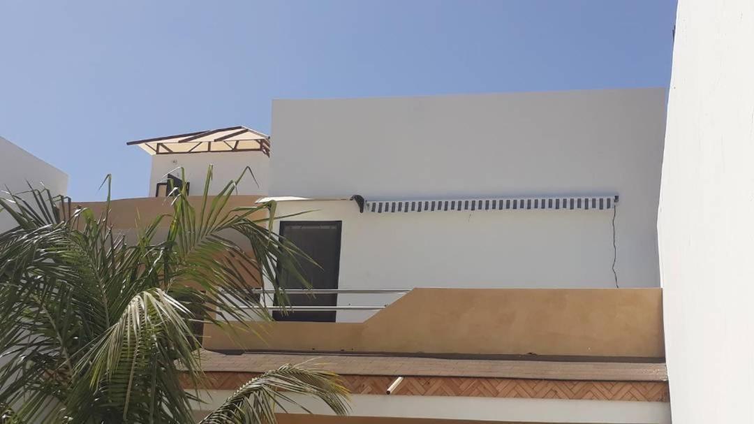 Saly - Villa Kage 6 Chambres -Clim-Wifi-Eau Chaude-Billard-Babyfoot-Ping Pong-Canal - Electricite Non Comprise Екстер'єр фото