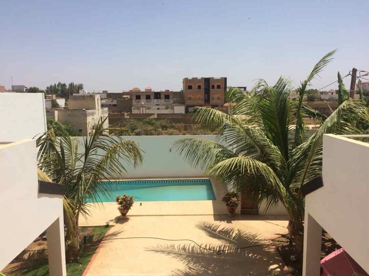 Saly - Villa Kage 6 Chambres -Clim-Wifi-Eau Chaude-Billard-Babyfoot-Ping Pong-Canal - Electricite Non Comprise Екстер'єр фото